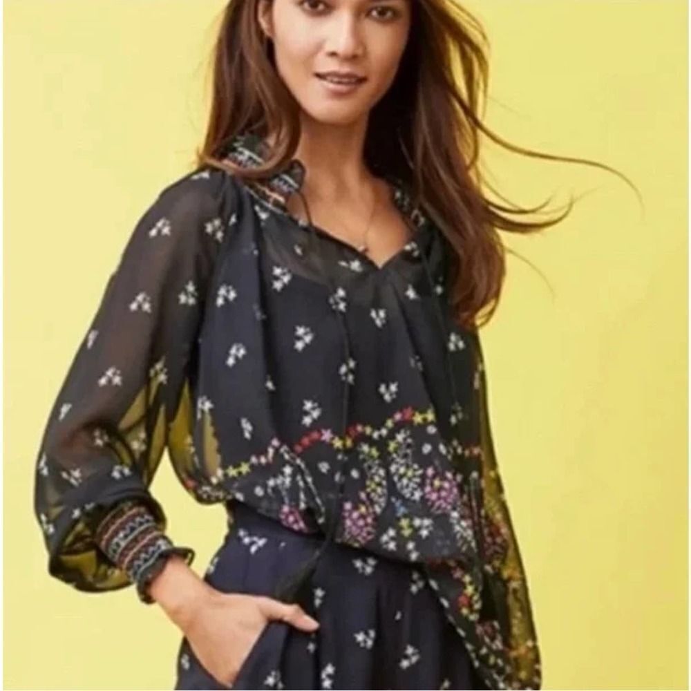 Cabi Blue Sheer Floral Paisley Long Sleeve‎ Blouse Size Medium